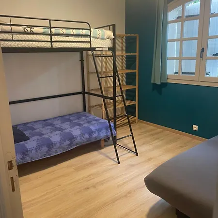 Villa Dans Le Gard Située Entre Nîmes, Alès Et Uzès Avec Piscine Et Jacuzzi